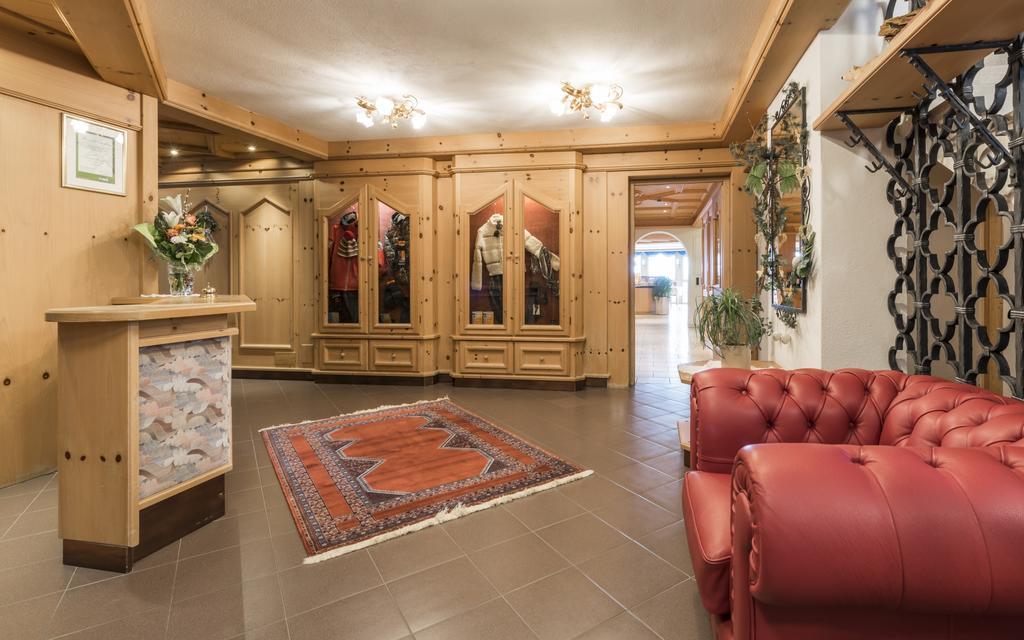 Hotel Schoenblick Maranza Buitenkant foto